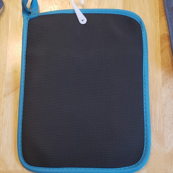 Pocket pot holder set. Gray & Turquoise - Picture 3 of 5